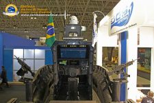 DGS 888 Raptor em exposição na LAAD 2017