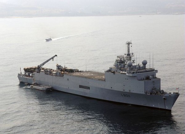 Frances-Navy-amphibious-assault-ship-LPD-Siroco