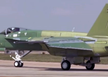 Super Hornet na pintura prime