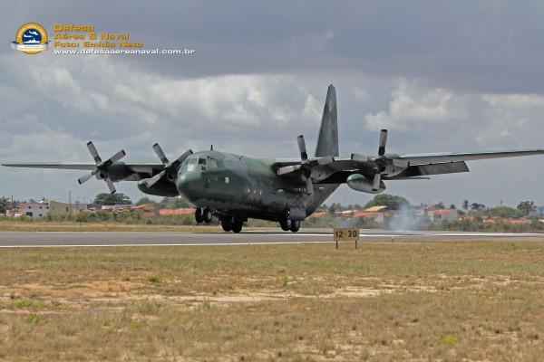C-130-FAB-no-pouso-3