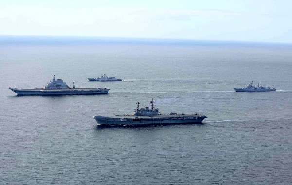 INS VikramadytiaINSViraat