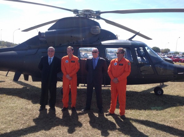 Equipe daHelibras apresenta a aeronave em Brasília