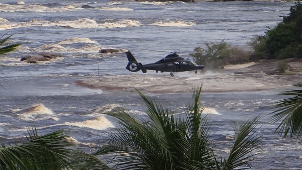 HM-1 Pantera K2 durante avaliação em Manaus