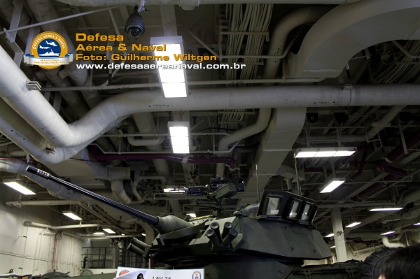 LAV-25_01