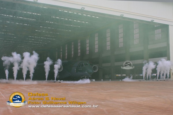 KC390_rollout_14