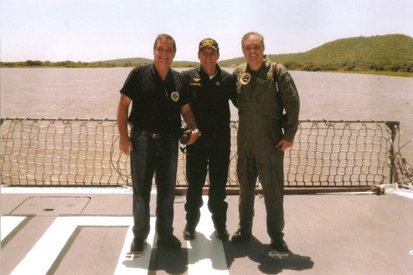 Monitor-Parnaíba-com-o-Defesa-Aérea-&-Naval
