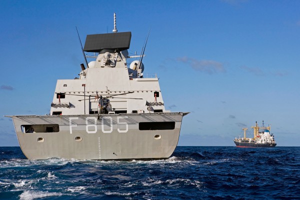 Fragata Evertsen (F 805)