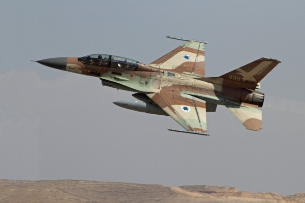 F-16B IAF  Foto:Ofer Zidon/Flash90