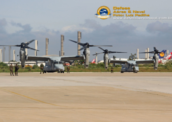 2 V-22 Osprey na Base Aérea do Ggaleão, RJ