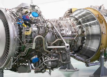 A poderosa turbina MT30 da Rolls Royce