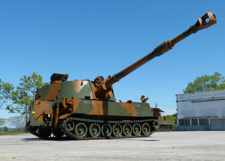 Obuseiro autopropulsado M109 A5+ BR