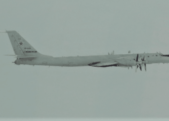 TU-142 voando próximo ao Alaska - Foto NORAD
