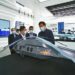 Modelo do que parece ser um helicóptero stealth está em exibição nas instalações da AVIC na China. Foto: Captura de tela da Jiangxi Television