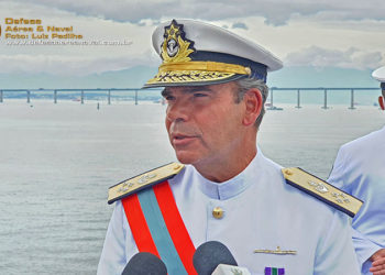Comandante da Marinha do Brasil, AE Marcos Sampaio Olsen