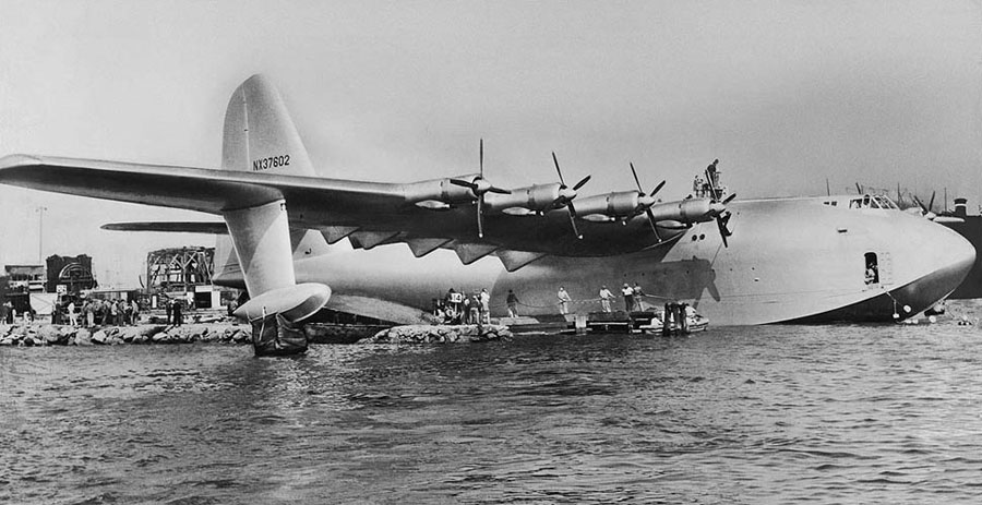 Hughes-H-4