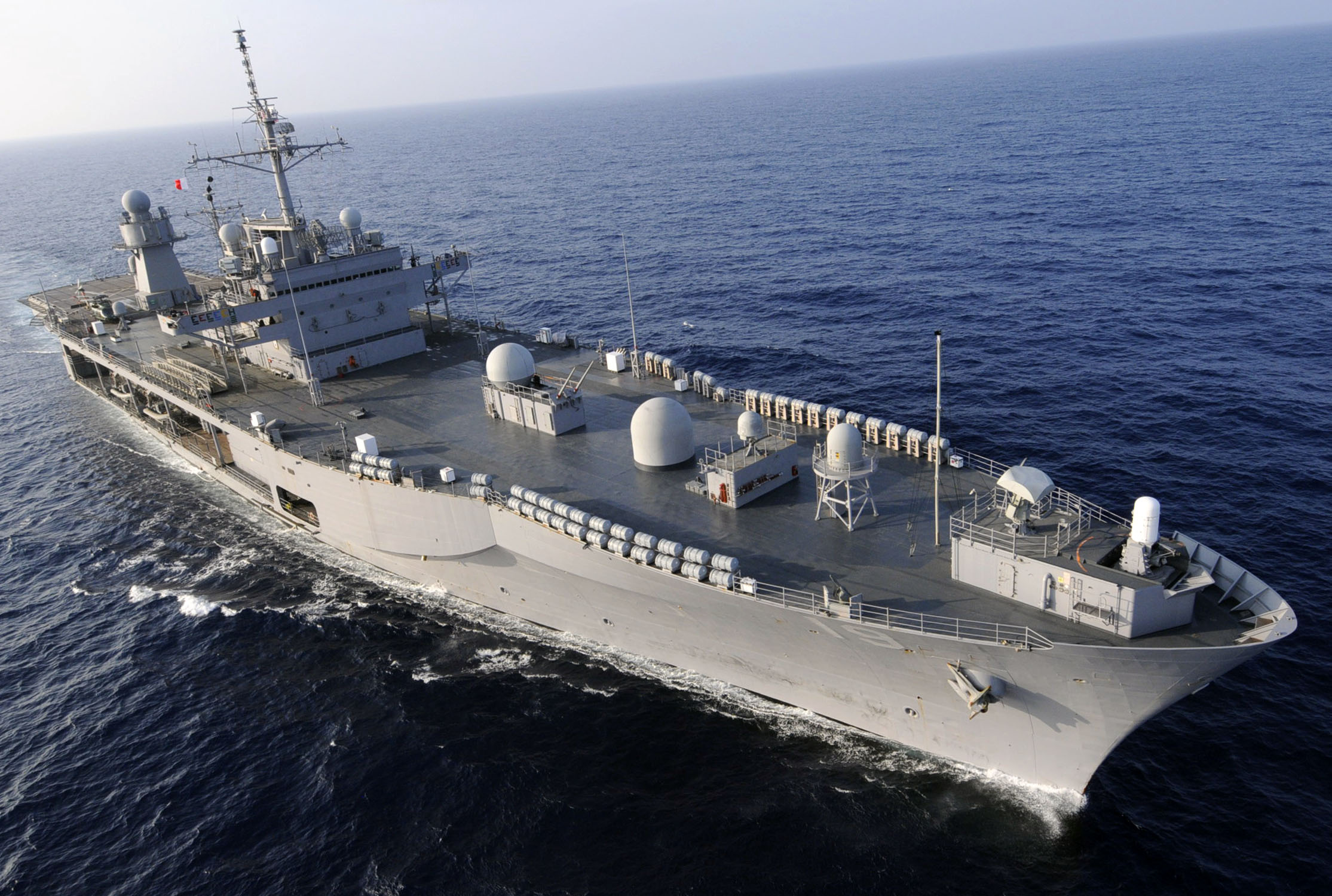 100401-N-7478G-759 PACIFIC OCEAN (April 1, 2010) The U.S. 7th Fleet command ship USS Blue Ridge (LCC 19) transits the Pacific Ocean during a scheduled spring deployment. (U.S. Navy photo by Mass Communication Specialist 2nd Class Cynthia Griggs/Released)