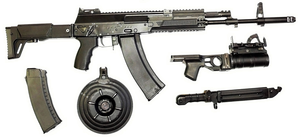 1295668 29.12.2011 Новый автомат Калашникова АК-12 образца 2012 года, разработанный концерном ОАО "НПО "Ижмаш". (Фото предоставлено ОАО "НПО "Ижмаш")./РИА Новости